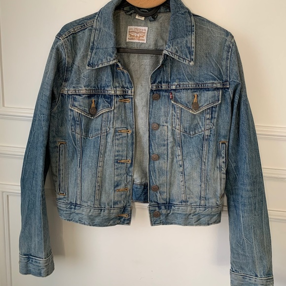 Levi’s Jean Jacket - Picture 1 of 4